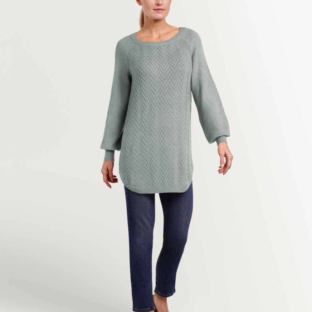 NWT Reitmans Fancy Stitch Boat Neck Sweater